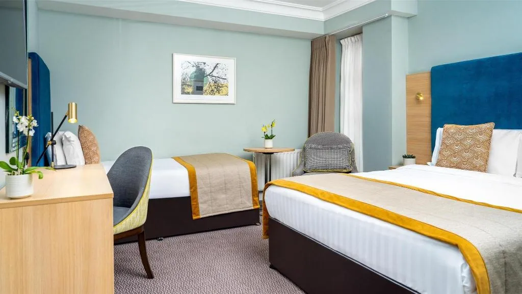TRIPLE TWO BEDS Room, The Fleet Hotel, Dublin