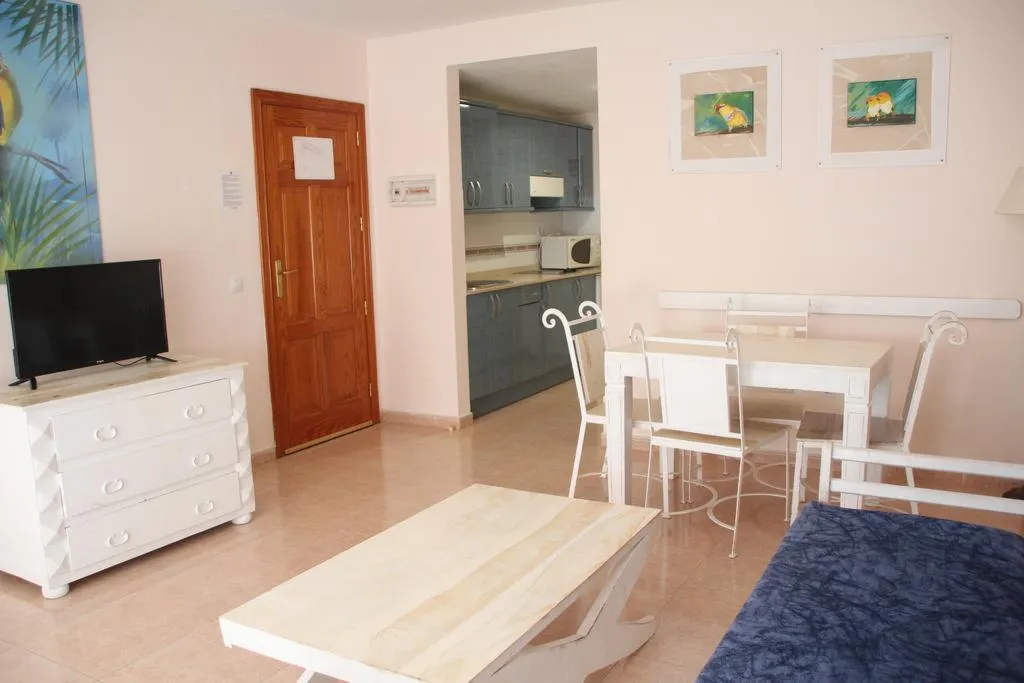 APARTMENT ONE BEDROOM ONE BATHROOM Room, Oasis Papagayo Resort, Fuerteventura