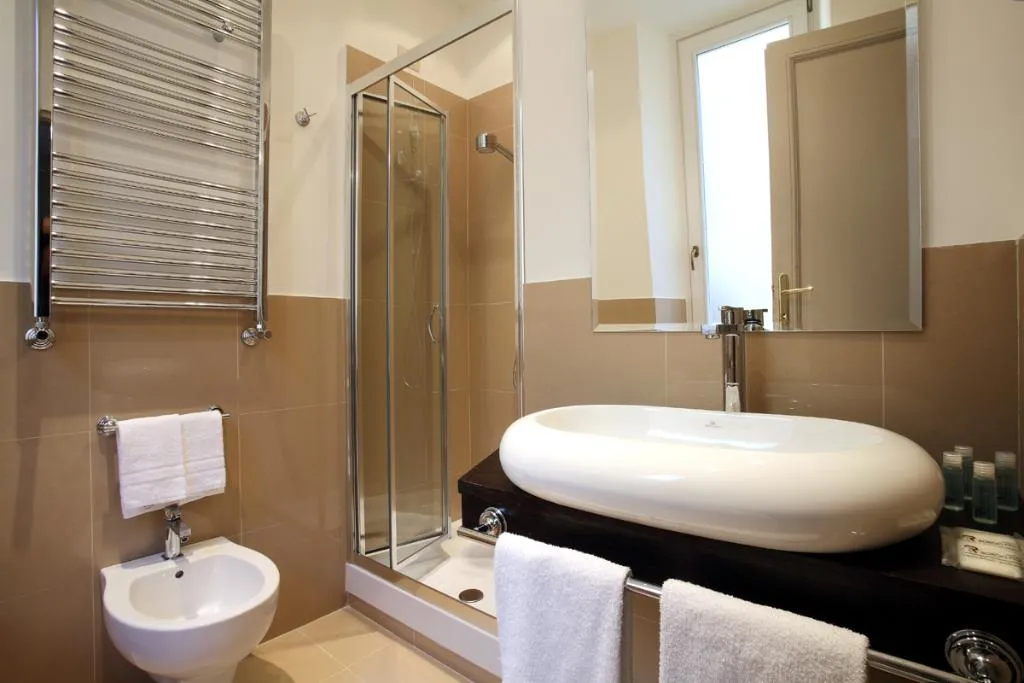 APARTMENT CAPACITY 6 Room, Residence Trianon Borgo Pio, Rome