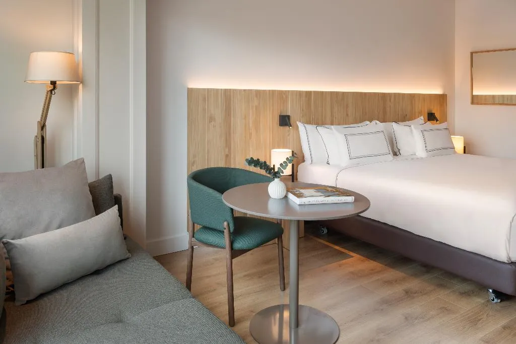 Double or Twin POOL VIEW Room, Melia Barajas, Madrid