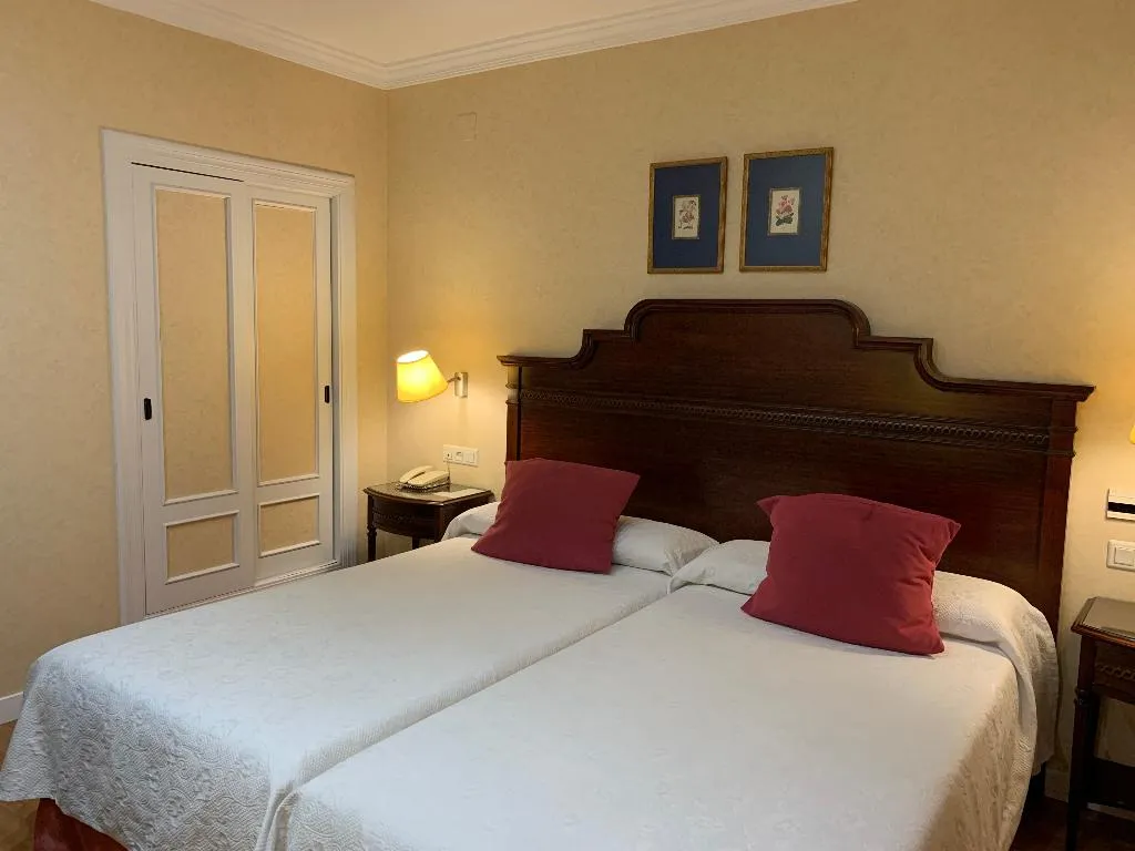 Double or Twin STANDARD Room, Santo Domingo, Andalucia