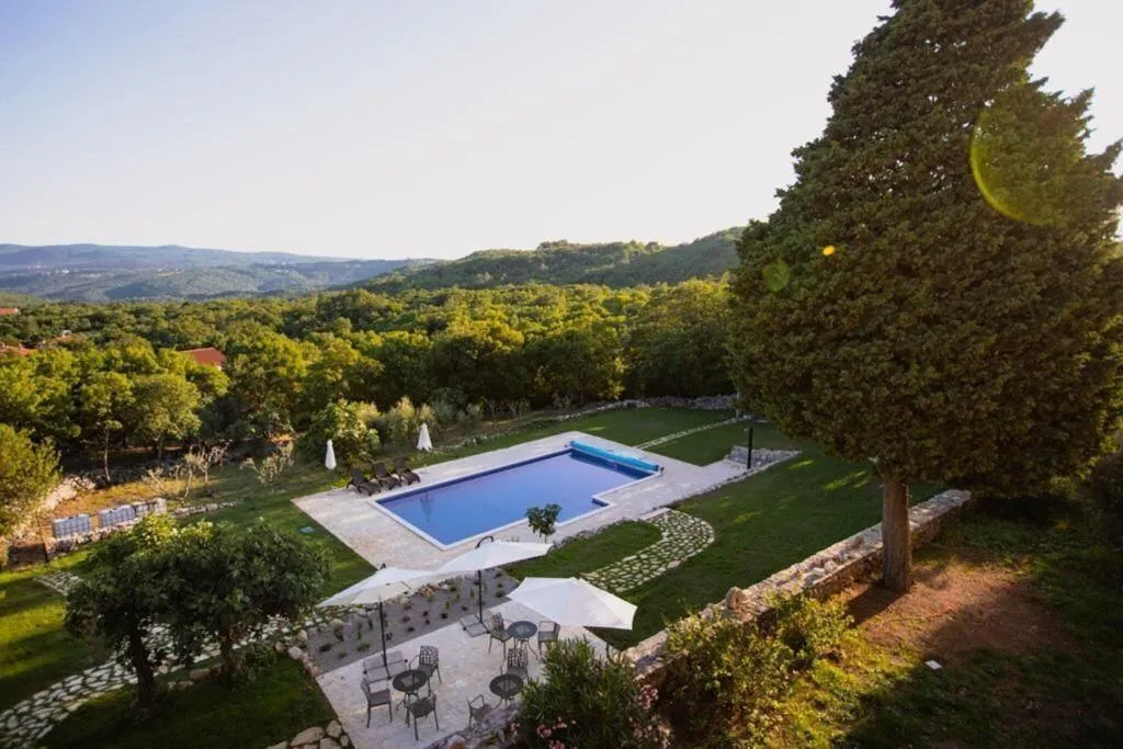 Pool, Villa Calussovo, Istria