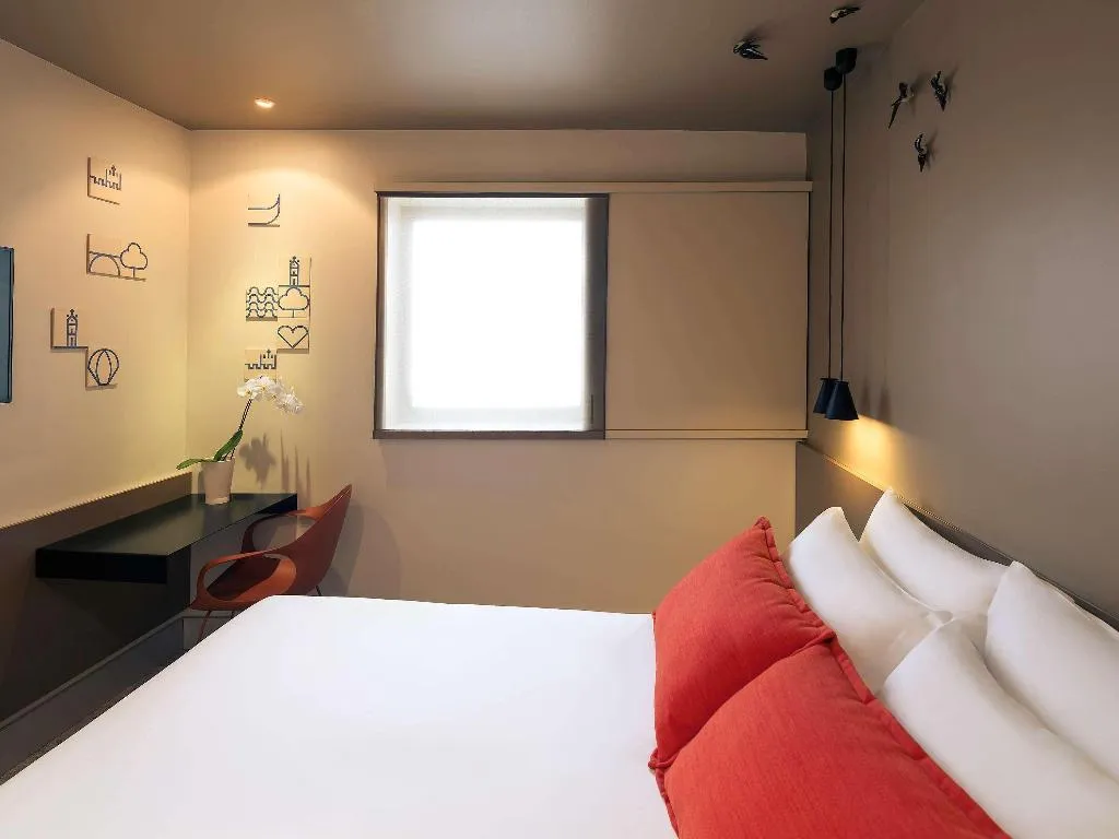 SINGLE STANDARD Room, Mercure Porto Centro Santa Catarina, Porto