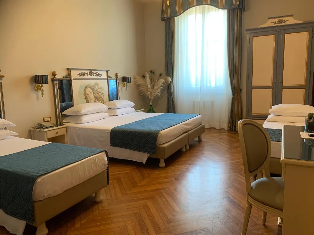 QUADRUPLE STANDARD Room, Donatello, Florence