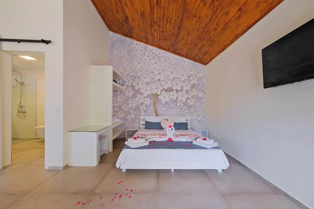 Room, Larimar Suite Hotel, Dalaman