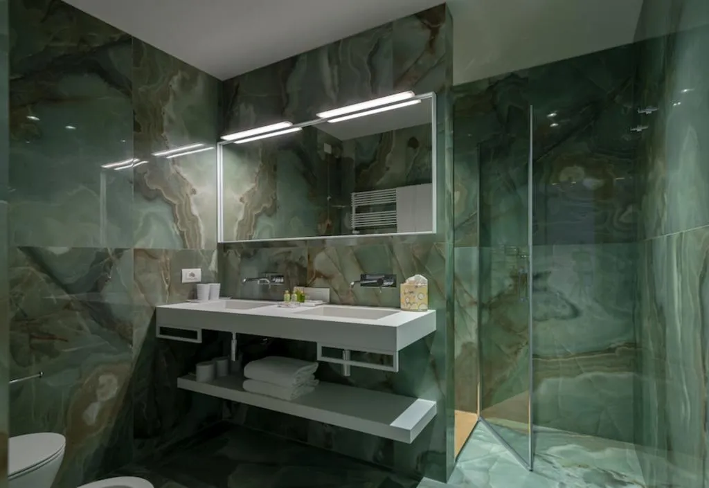 JUNIOR SUITE LAKE VIEW Room, Olivi Hotel & Natural Spa, Milan