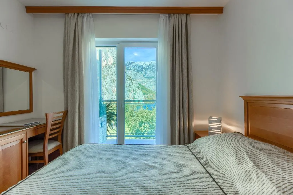 DOUBLE SINGLE USE RIVER VIEW Room, Villa Dvor, Split