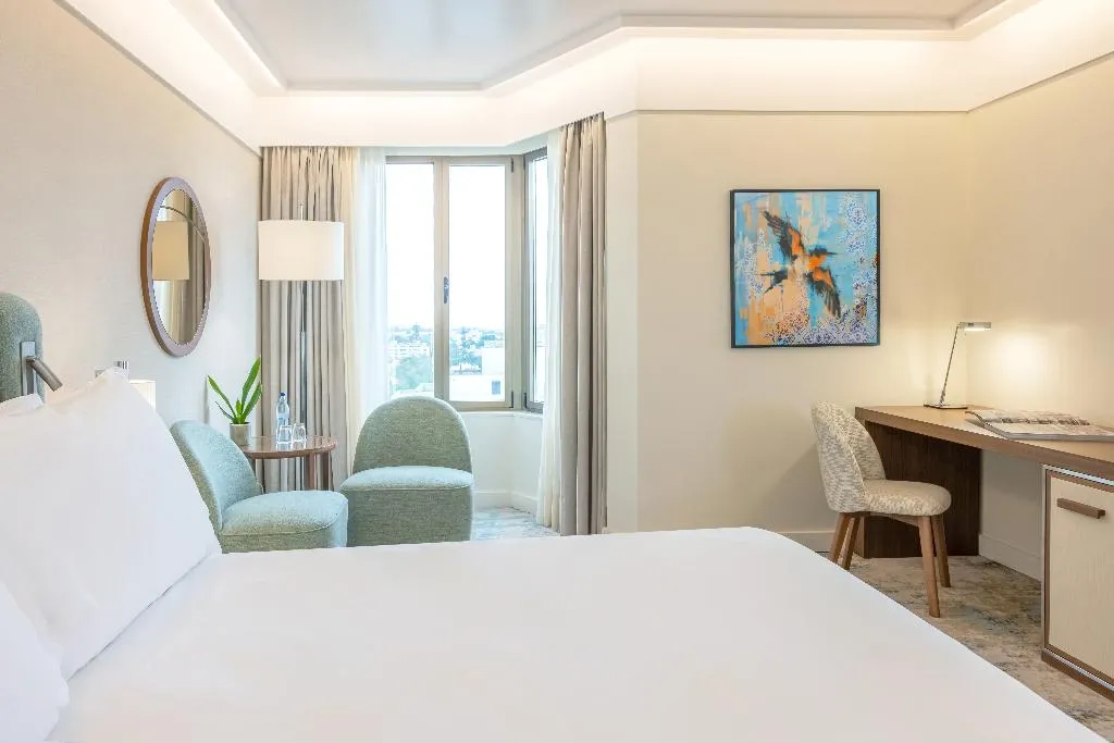 DOUBLE QUEEN SIZE BED Room, Crowne Plaza Porto, Porto