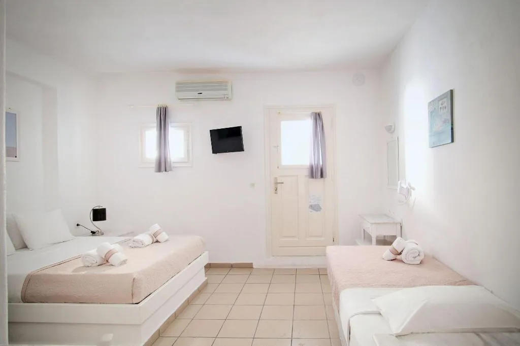 Room, Kritikakis Village Apartments, Santorini