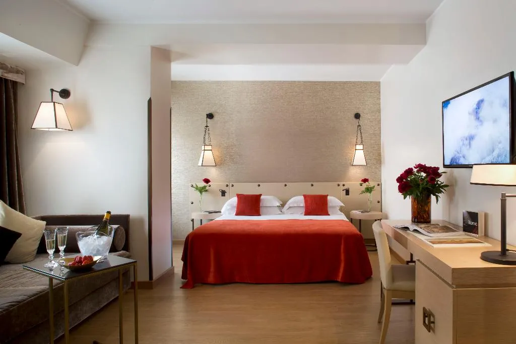 JUNIOR SUITE STANDARD Room, Starhotels Metropole, Rome