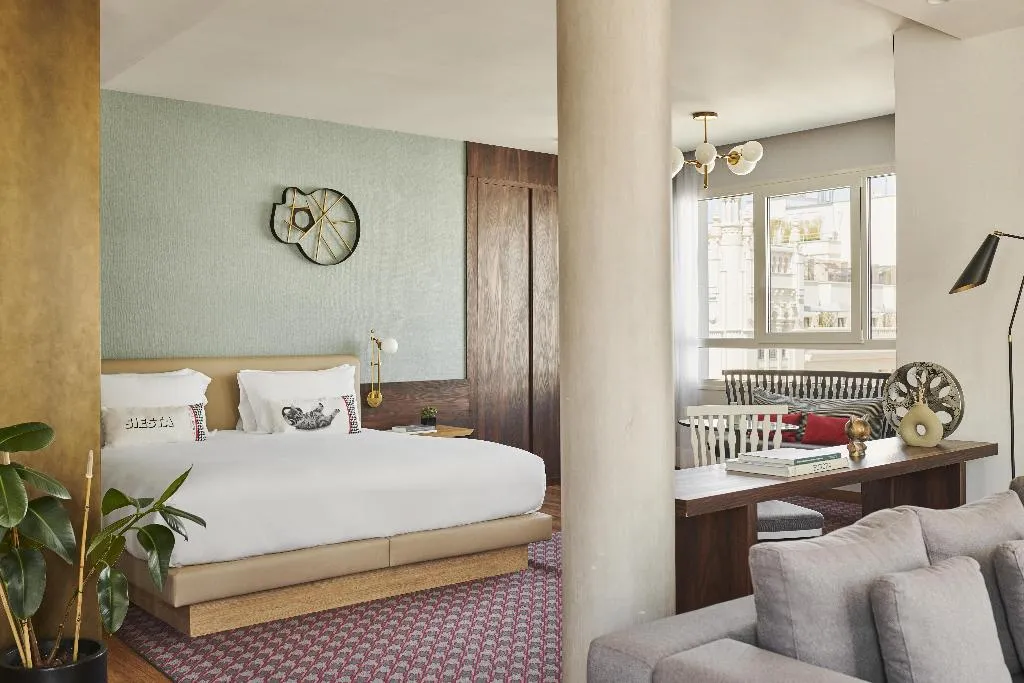 SUITE STANDARD Room, Hyatt Centric Gran Via Madrid, Madrid