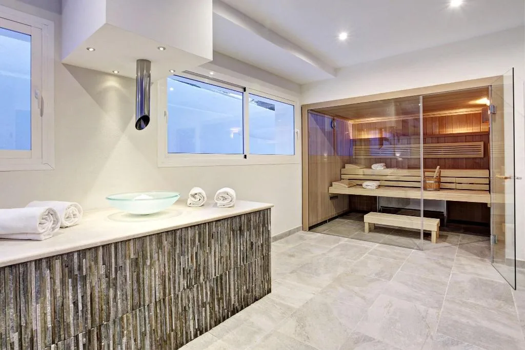 Sports and Entertainment, Grupotel Ibiza Beach Resort. Adults Only, Ibiza