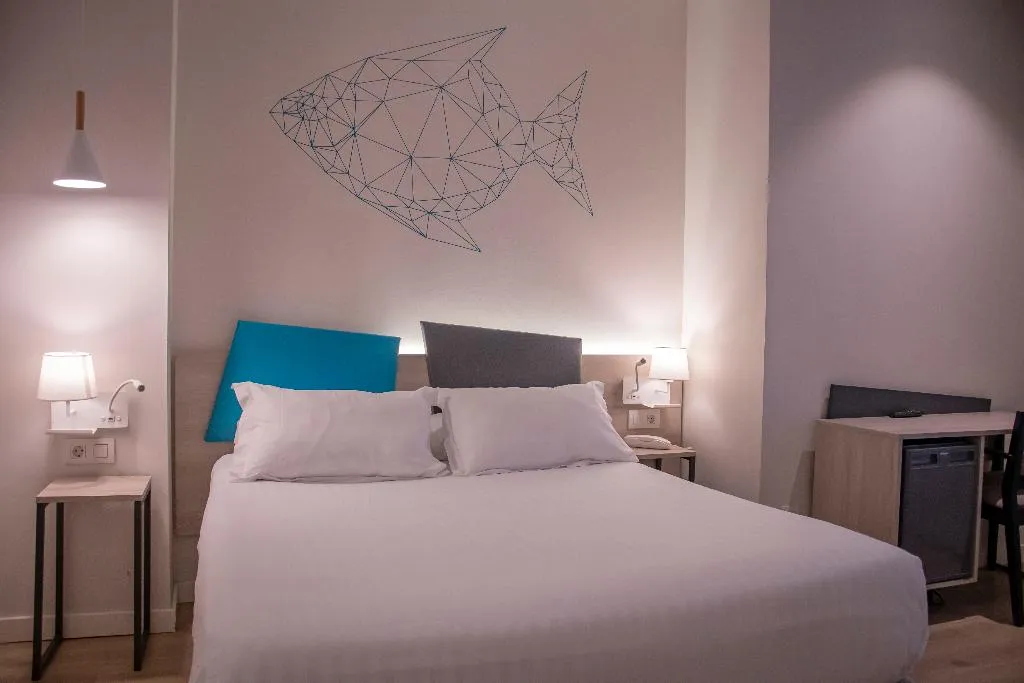 Room, Mediterraneo, Valencia
