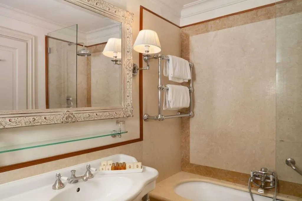 Room, Executive, Florence