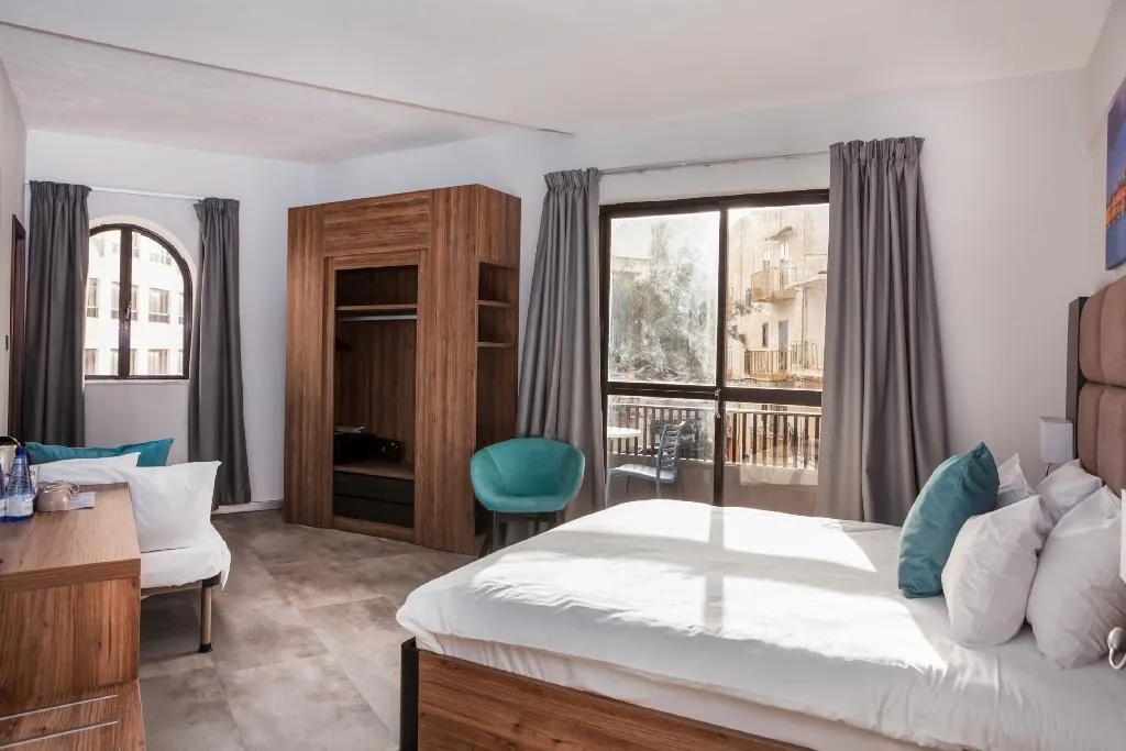 Double or Twin POOL VIEW Room, Bora- Bora Ibiza Malta Resort, Malta