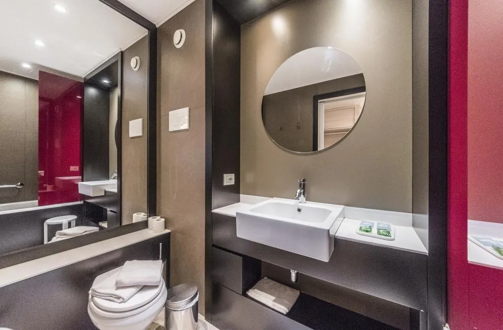 TRIPLE ECONOMY Room, Antony, Venice