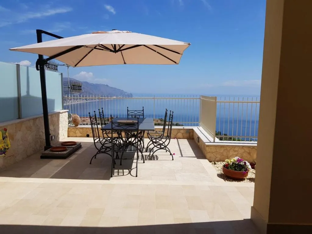 Terrace, Le Villette, Taormina