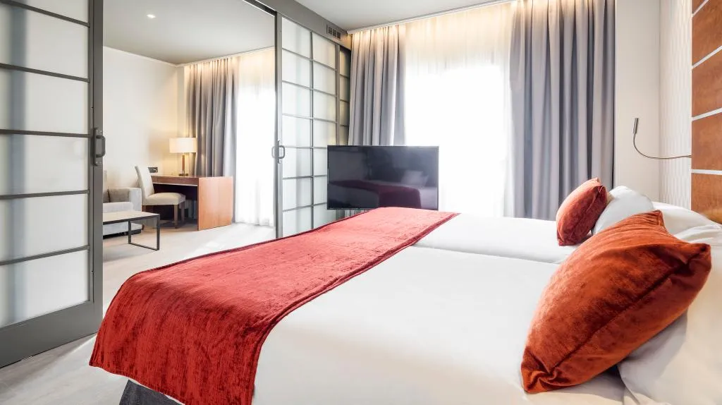JUNIOR SUITE PREMIUM Room, Ilunion Alcora Sevilla, Seville