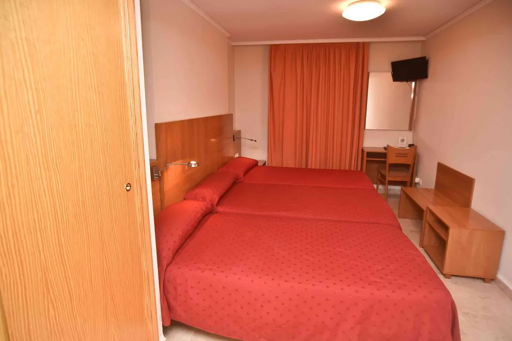 TRIPLE STANDARD Room, Adsubia, Costa Blanca