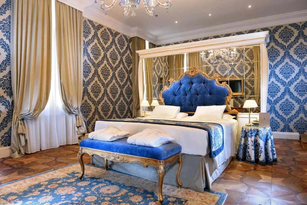 JUNIOR SUITE CAPACITY 4 Room, Ai Reali Hotel, Venice