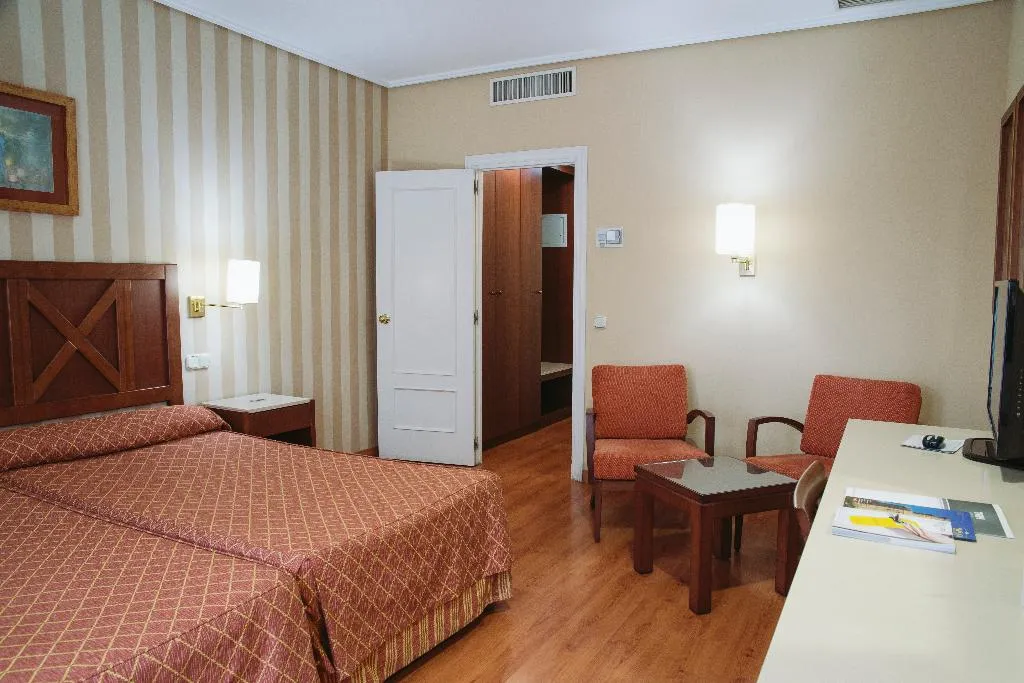 DOUBLE STANDARD Room, Ilunion Alcora Sevilla, Seville
