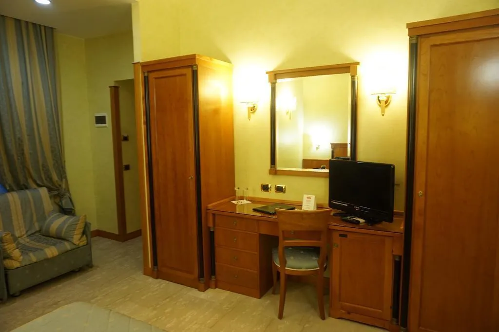 General view, Miami, Rome