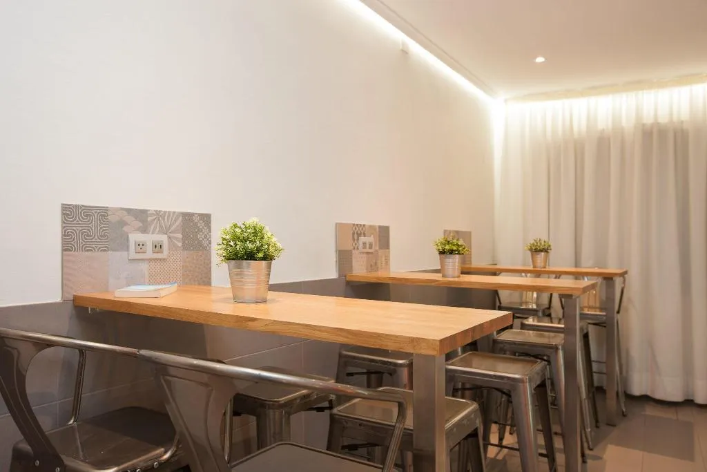 General view, Hostal Fernando, Barcelona