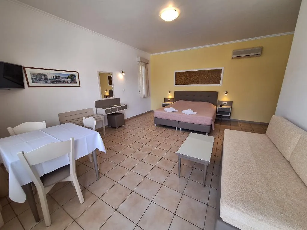 STUDIO TWO BEDS Room, Perla Beach, Crete
