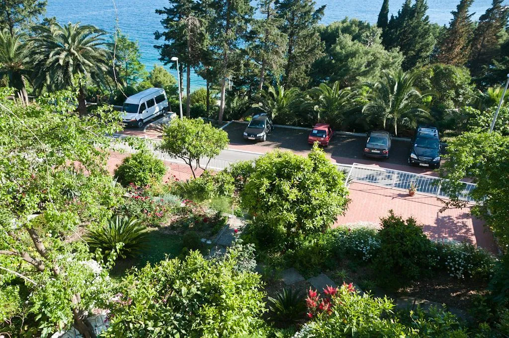 DOUBLE GARDEN VIEW Room, Guest House Villa Nina, Dubrovnik