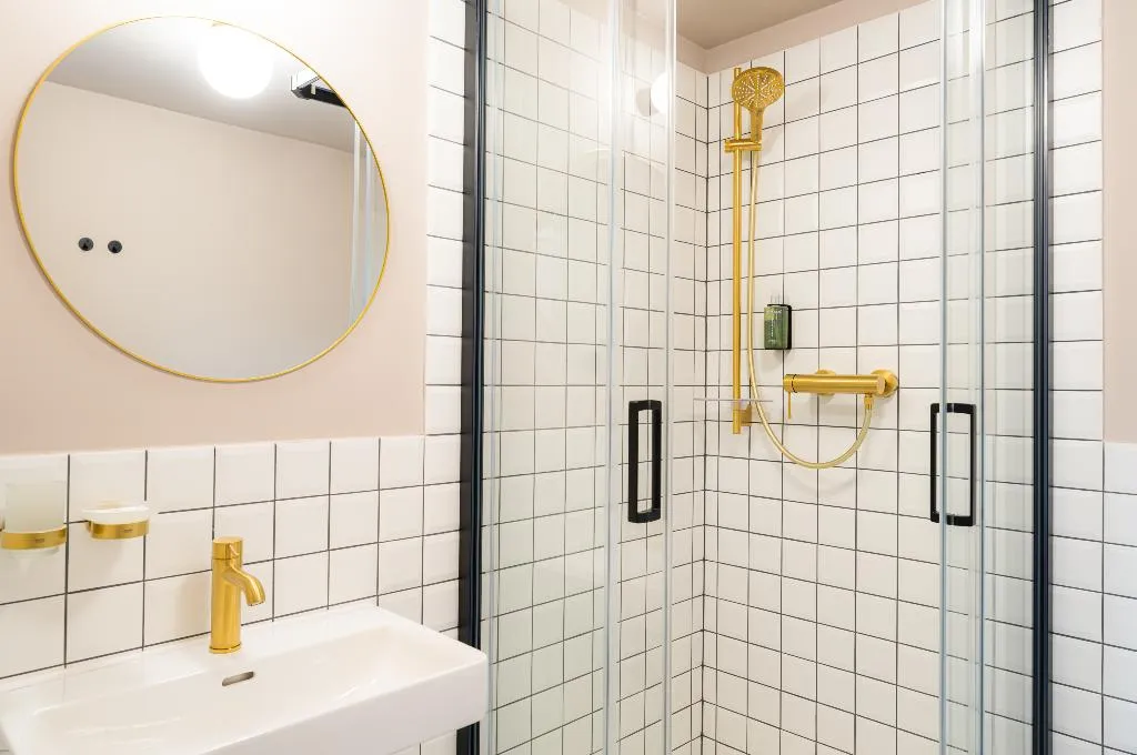 TRIPLE SUPERIOR WITH AIR CONDITIONING Room, Beranek, Prague