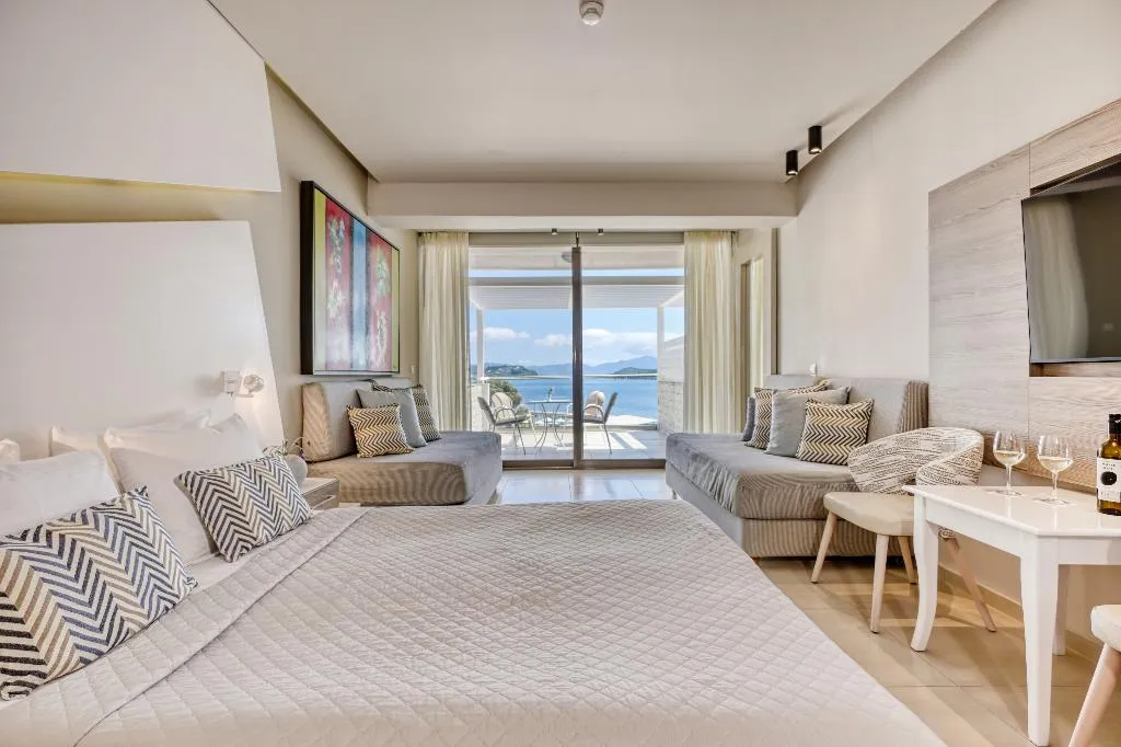 FAMILY ROOM SEA VIEW Room, Kassandra Bay Resort, Suites & SPA, Skiathos