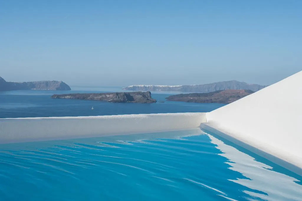 SUITE WITH PRIVATE POOL Room, Maison des Lys, Santorini