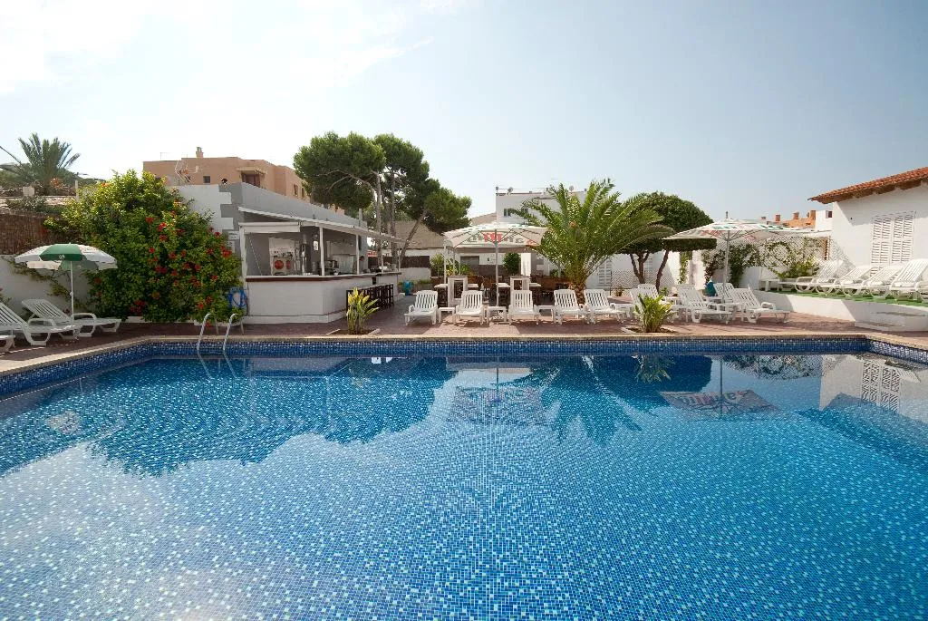 Pool, Hostal Montesol, Majorca
