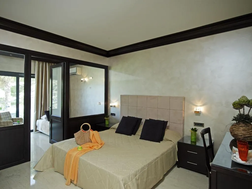 FAMILY ROOM LAND VIEW Room, Mitsis Faliraki, Rhodes