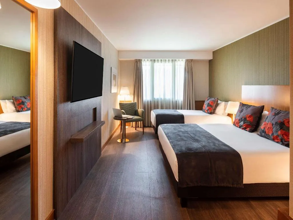 DOUBLE WITH DOUBLE BED Room, Mercure Porto Gaia, Porto