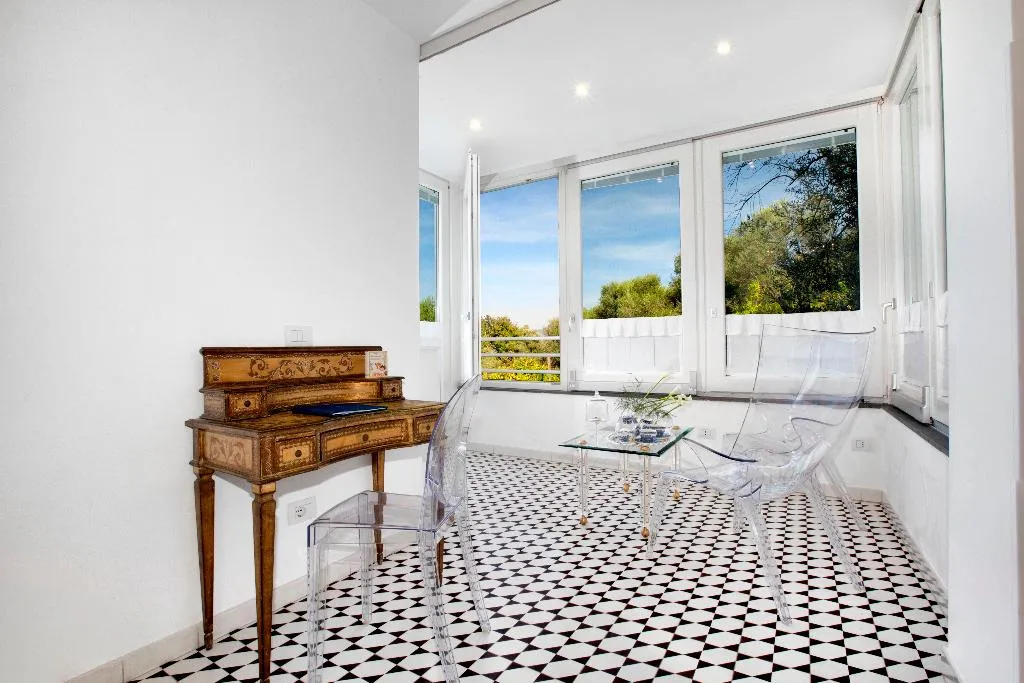 JUNIOR SUITE STANDARD Room, Villa Oriana Relais, Naples