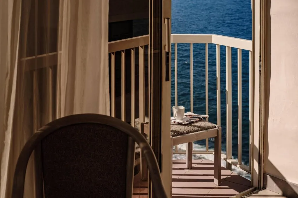 Double or Twin PARTIAL SEA VIEW Room, Diplomat, Malta