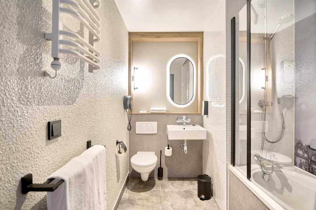 DOUBLE QUEEN SIZE BED Room, Campanile Prime Krakow Old Town, Krakow