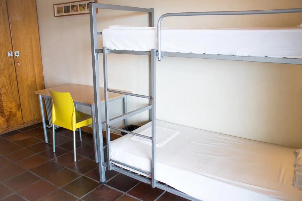 Bed in dormitory CAPACITY 4 Room, Hi Almada - Pousada de Juventude, Lisbon