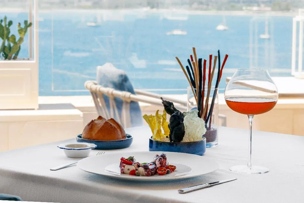Restaurant, Grand Hotel Des Étrangers, Catania