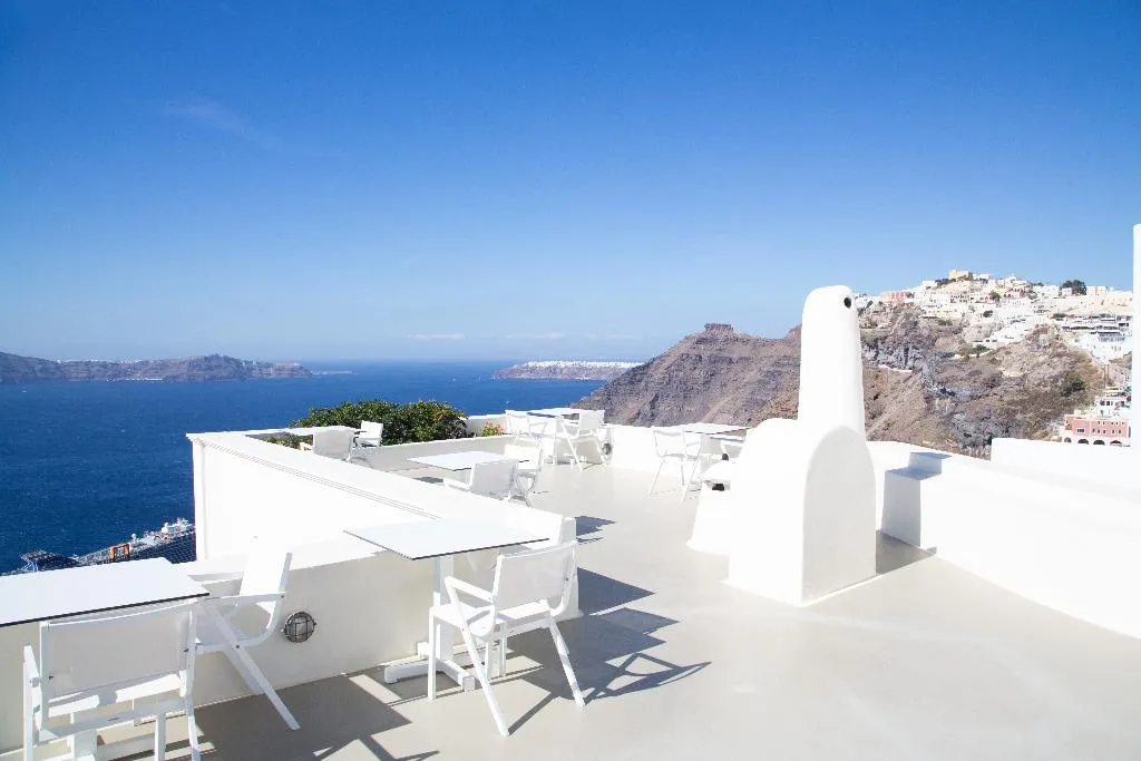 Terrace, Pantelia Suites, Santorini