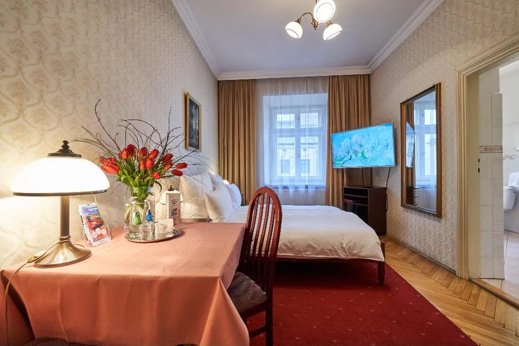 DOUBLE STANDARD Room, Pollera, Krakow