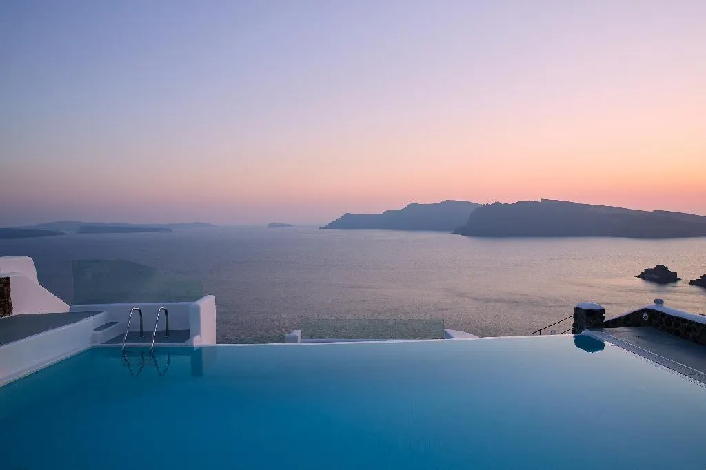 General view, La Perla Villas and Suites, Santorini