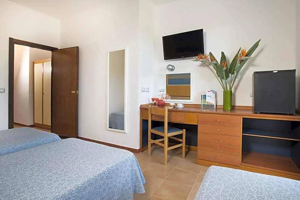 TRIPLE ECONOMY Room, Hotel Oasis, Alghero