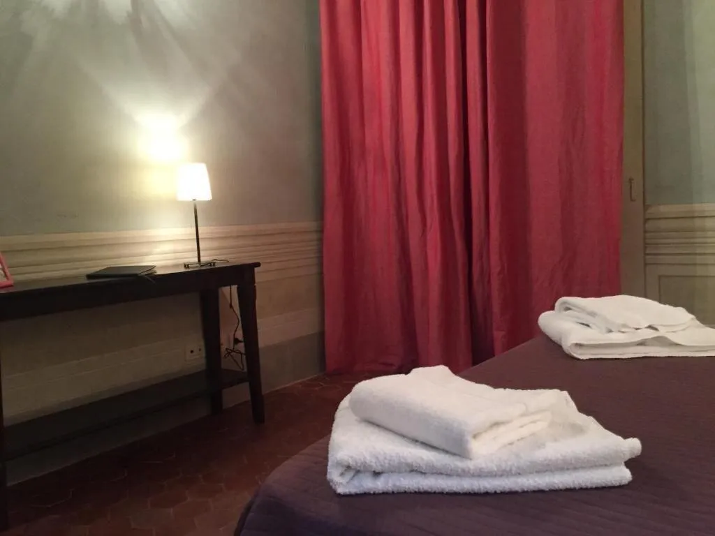 Room, B&B I Rinascimenti, Florence
