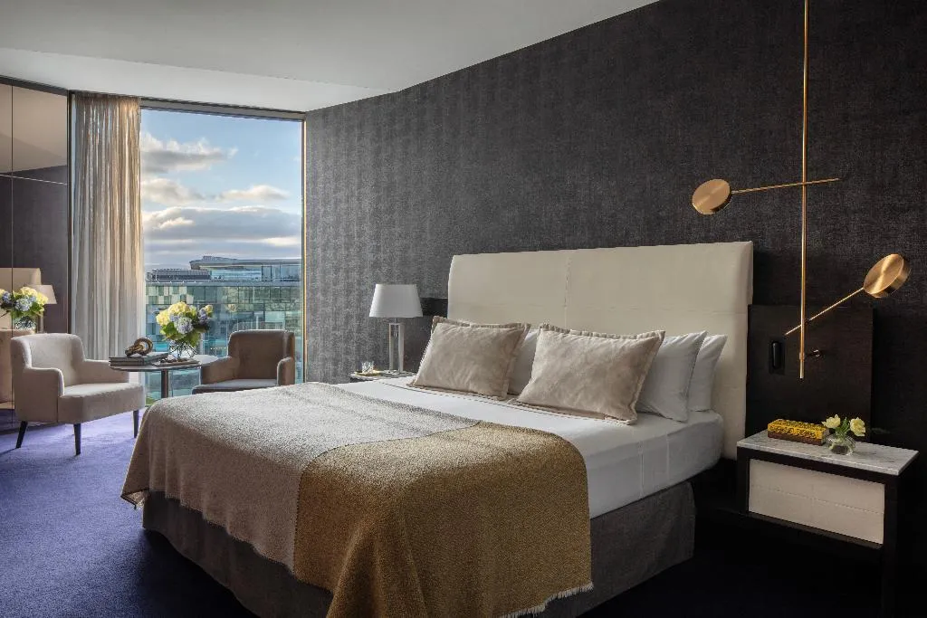 DOUBLE PREMIUM Room, Anantara The Marker Dublin, Dublin