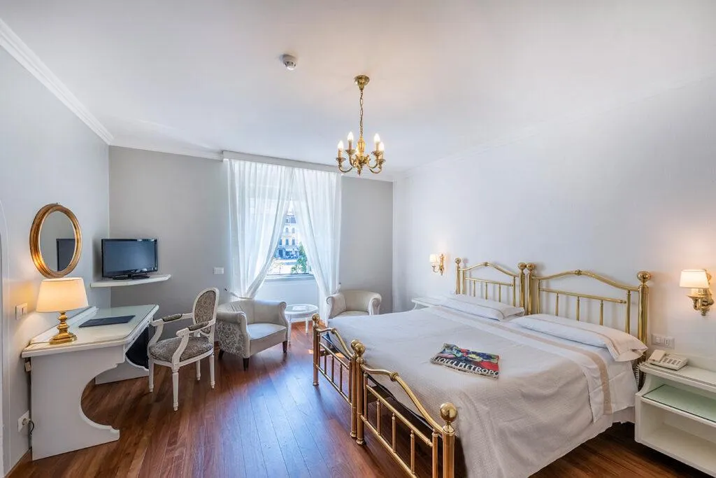 TRIPLE SUPERIOR LAKE VIEW Room, Metropole Suisse, Milan