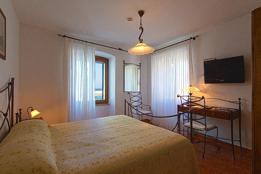 DOUBLE SIDE SEA VIEW Room, Villetta Phasiana, Istria