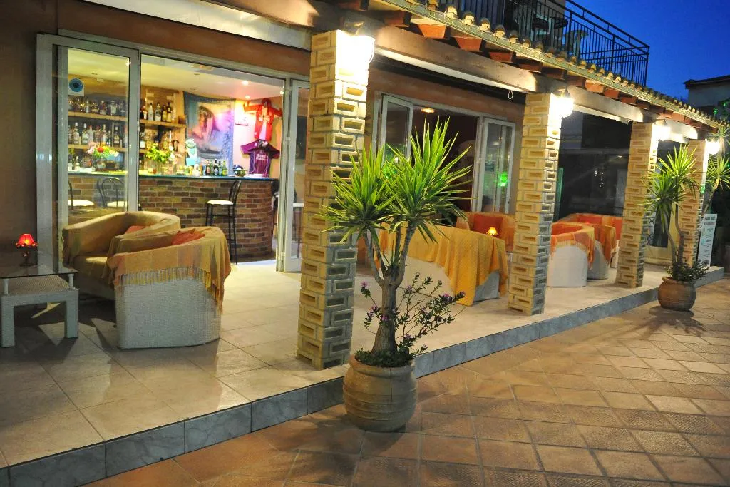 Lobby, Makis Apartments, Corfu