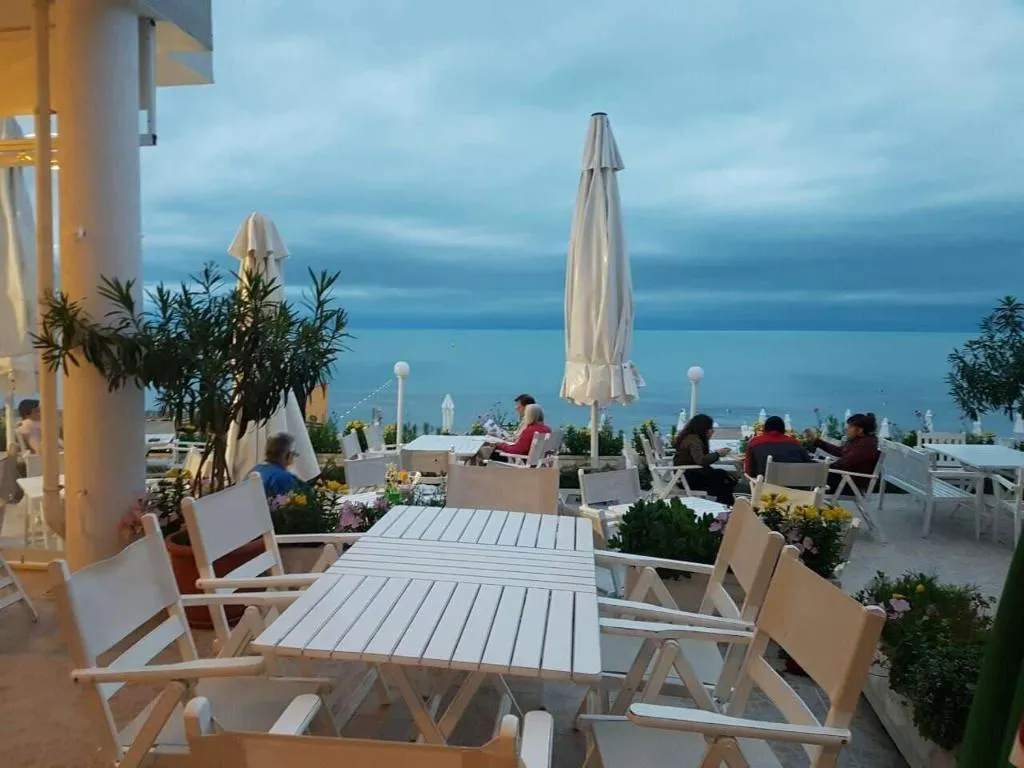 Restaurant, Aphrodite Beach Hotel, Bourgas